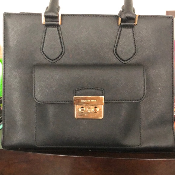 Michael Kors Handbags - Michael Kods
